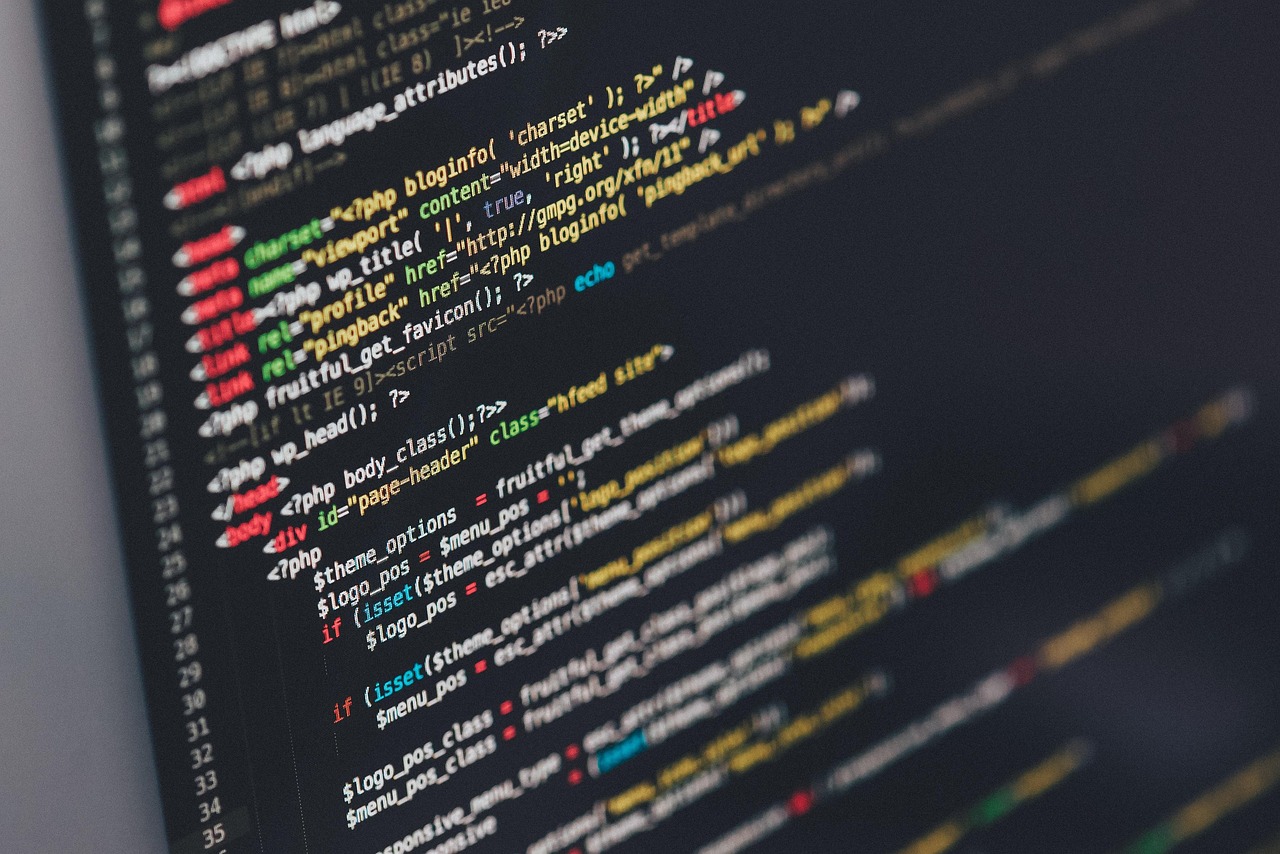 プログラミングに最適な無料ソフトはどれ？