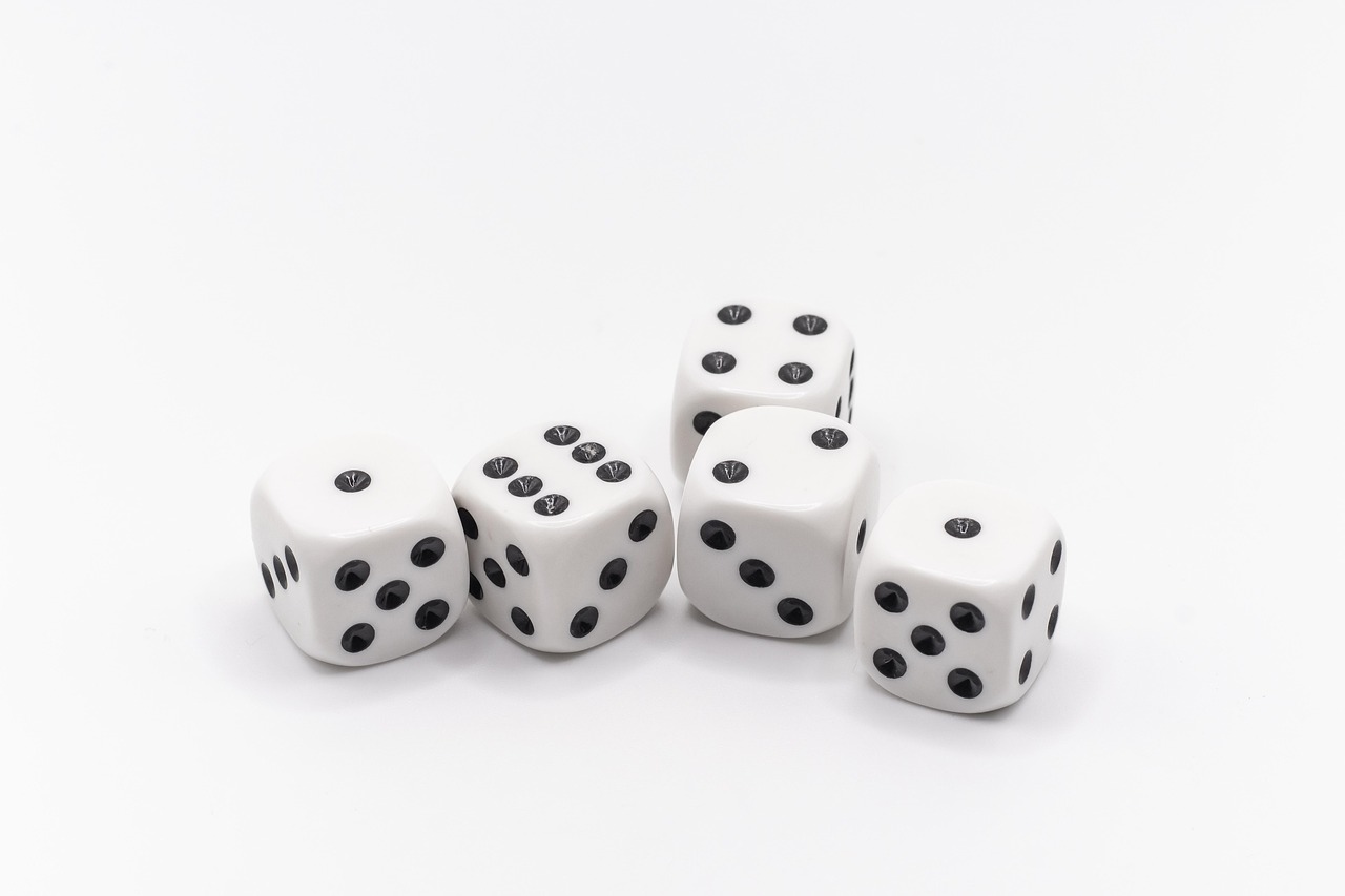簡単なゲームをプログラミングするための初心者向けのステップは？